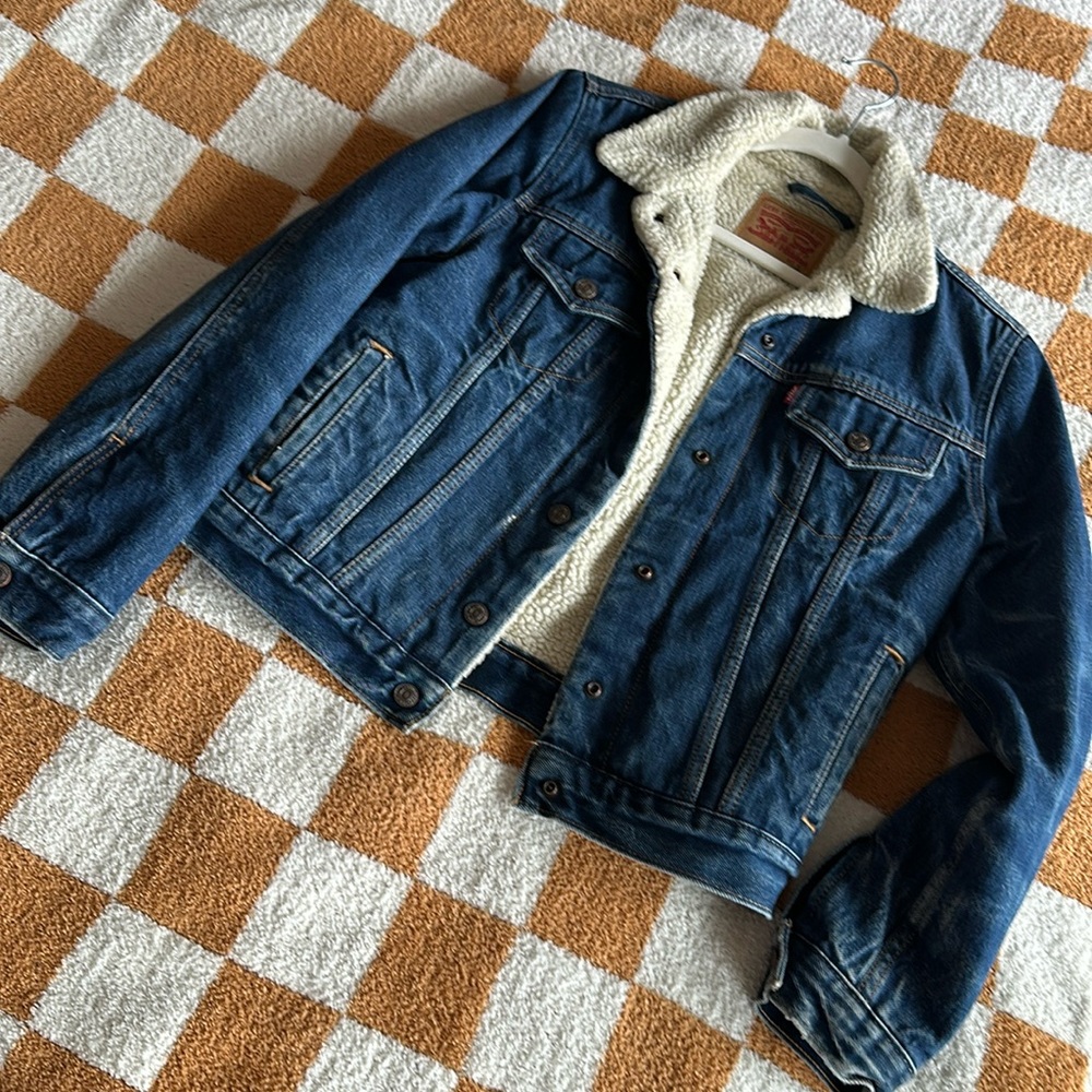 Vintage Sherpa-lined Levi’s denim jacket